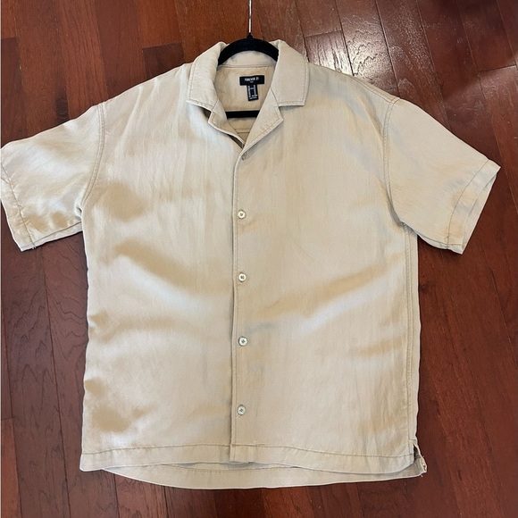 Forever 21 Men's Camp Collar Button-Up short sleeve Shirt size M color tan - Picture 3 of 7